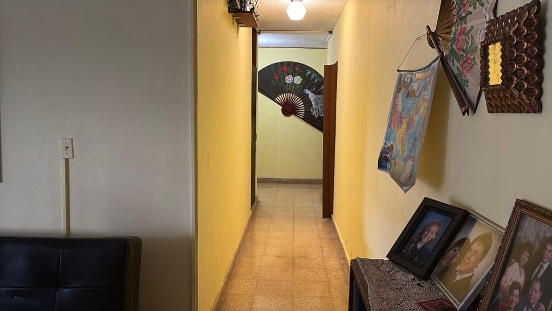 1079